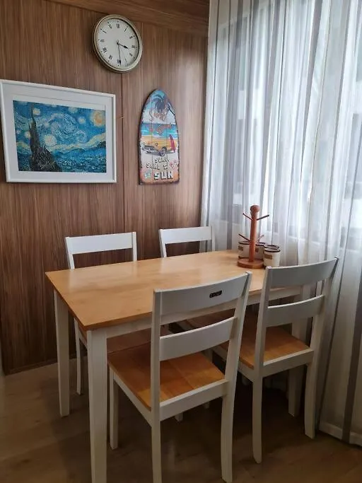 Paranaque City Chic Corner Condo Retreat Manila