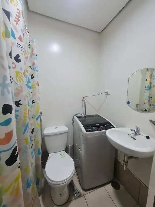 Paranaque City Chic Corner Condo Retreat Manila