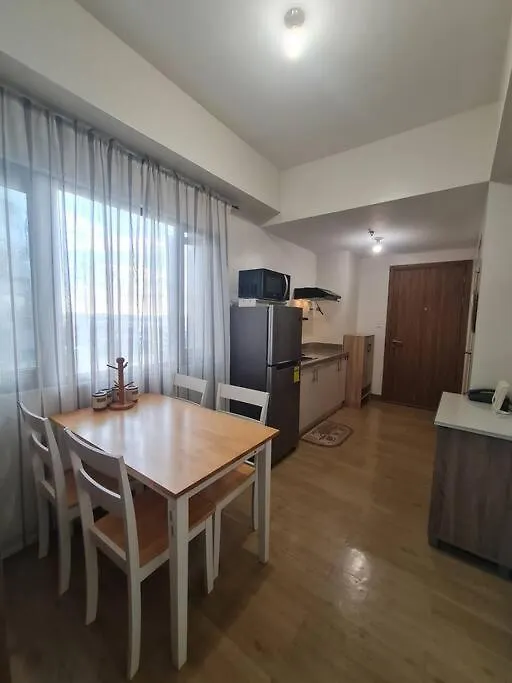 Paranaque City Chic Corner Condo Retreat Manila Philippines